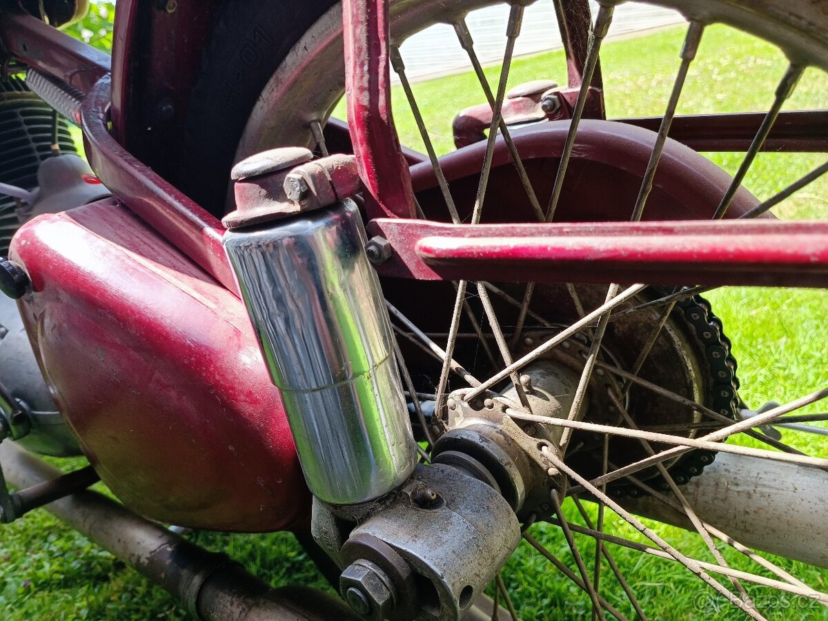 Jawa Pérák 250 po GO motoru s doklady 1951 - 9