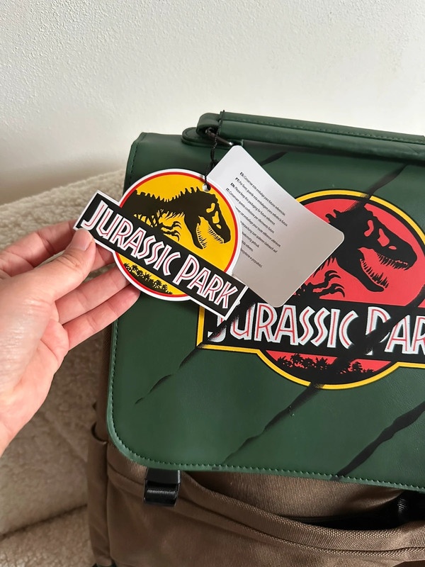 Batoh Jurský park - 9