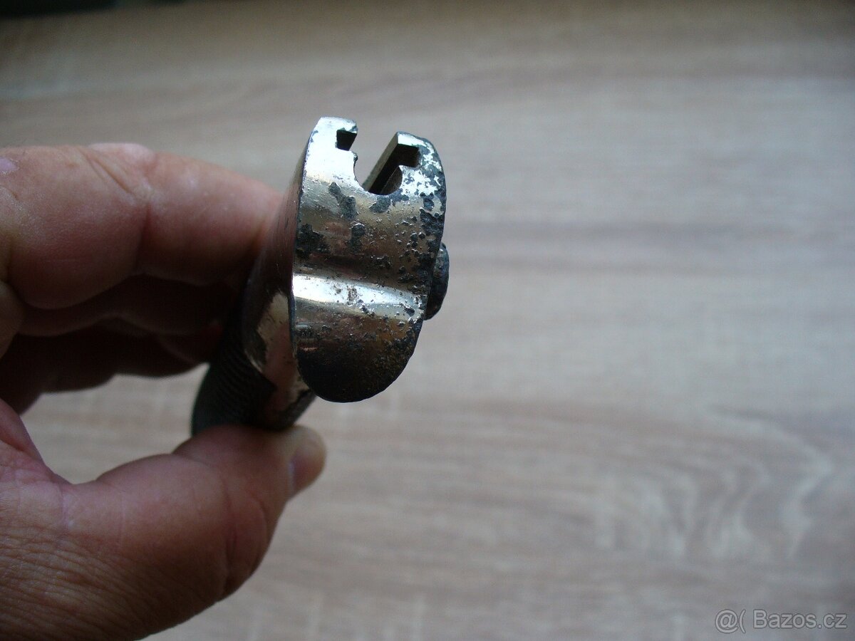 Nemecky,valecny vychazkovy bajonet bez pouzdra. - 9