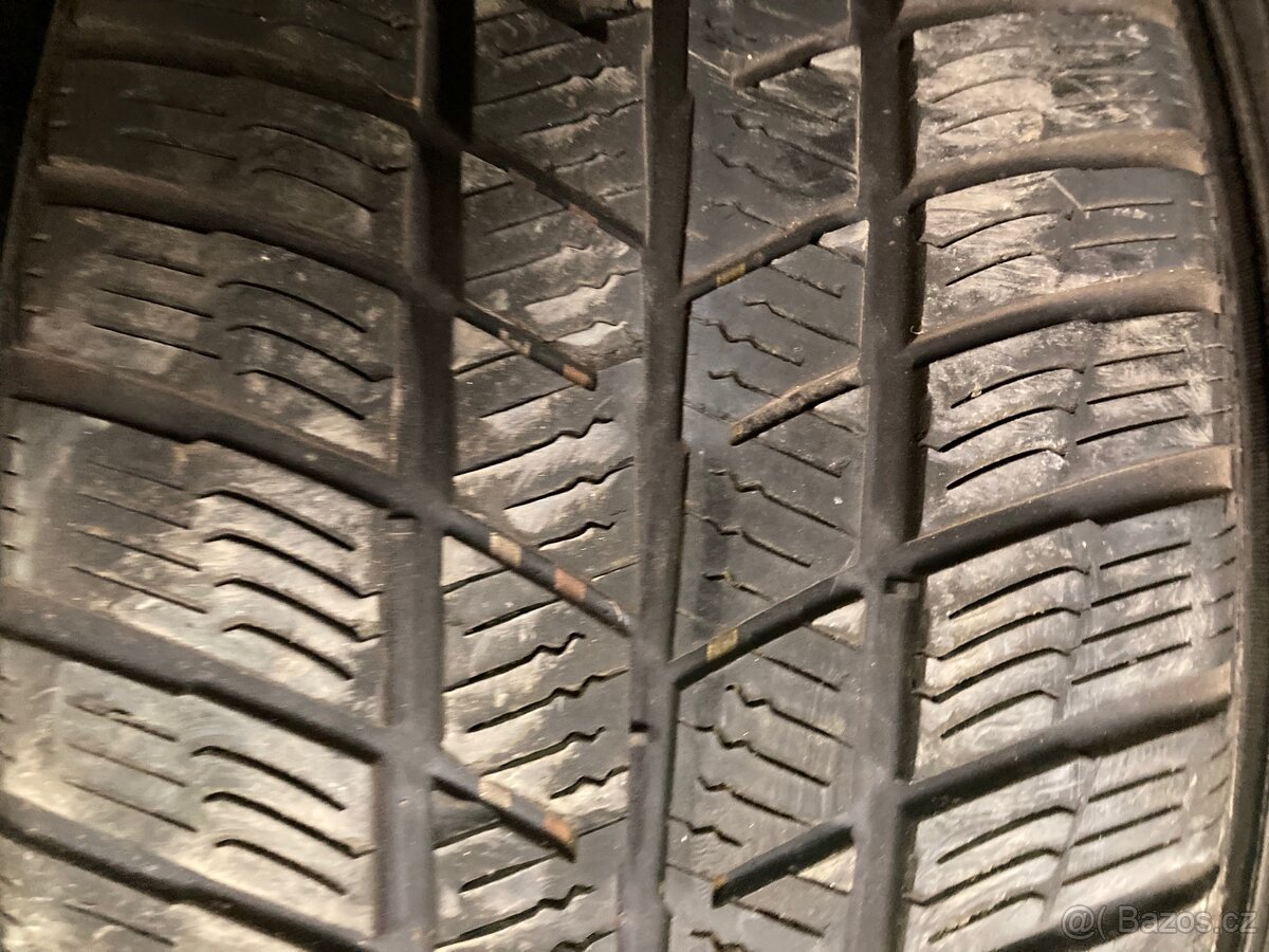 205/55/16 zimni Barum - 9