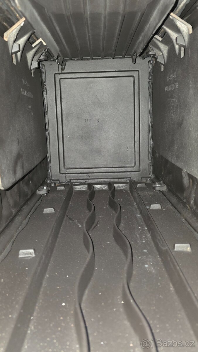 Litinová kamna Jotul F 118 N černý lak - 9