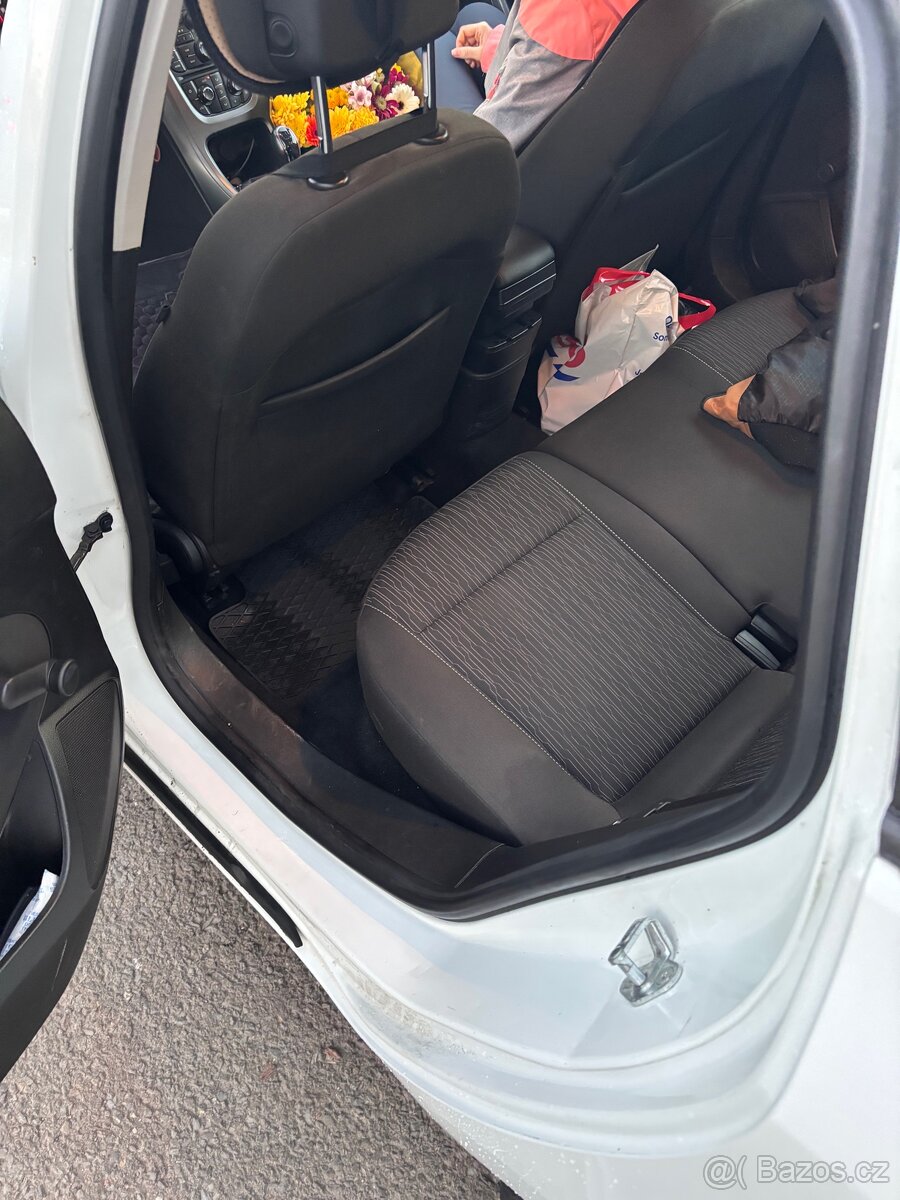 Opel Astra j 1.7 diesel - 9