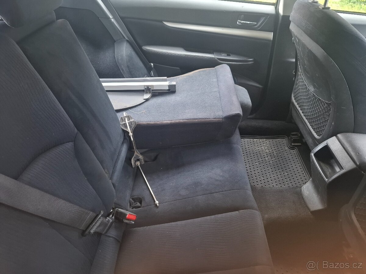 Subaru Outback díly - 9