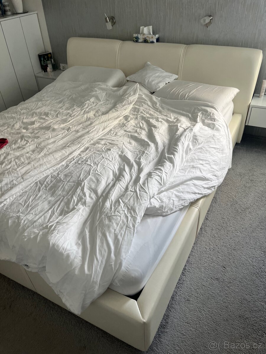 Manželská postel 180x200 - 9