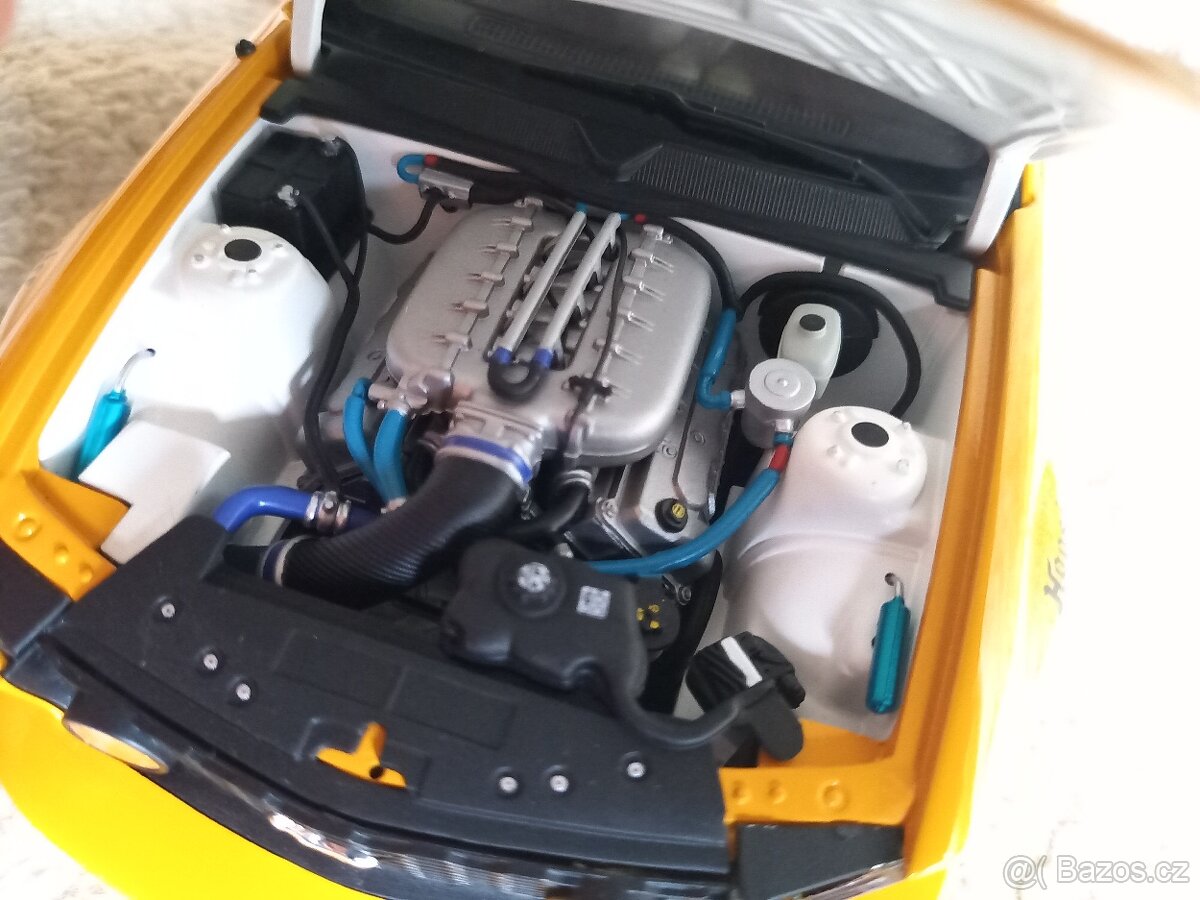 Prodám Ford Mustang GT - 1:18 -AutoArt,použitý,limitovaný - 9