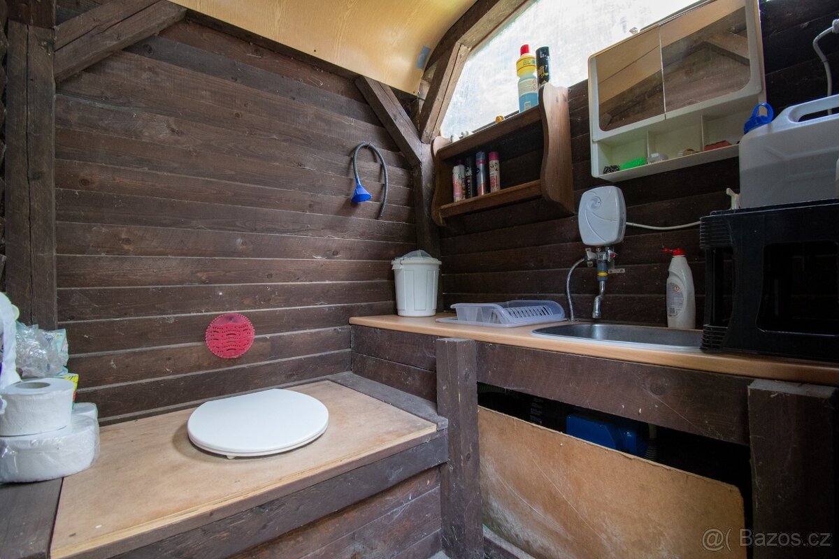 Stavební Pozemek Nová Chřibská Rybniště 1559 m2 s Chatou - 9