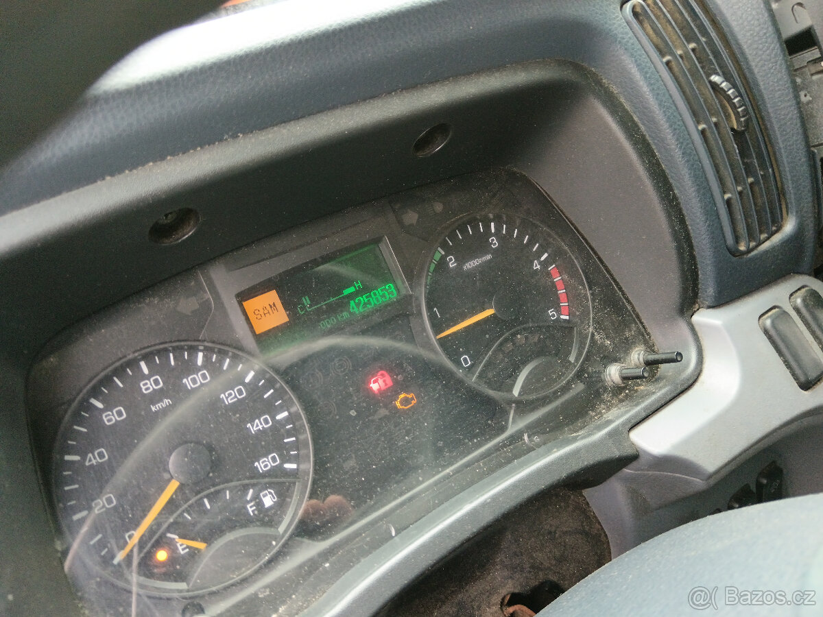 Mitsubishi Canter Fuso 7C15 - - - 9