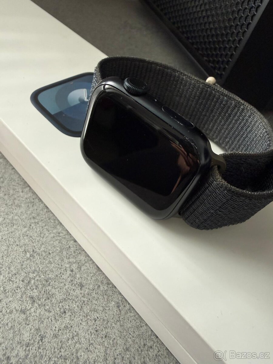 Apple Watch Series 9 45mm - 9