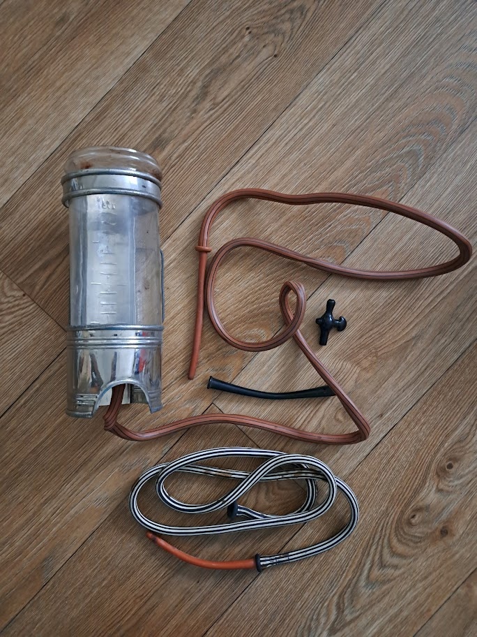 různé starožitné věci - 9