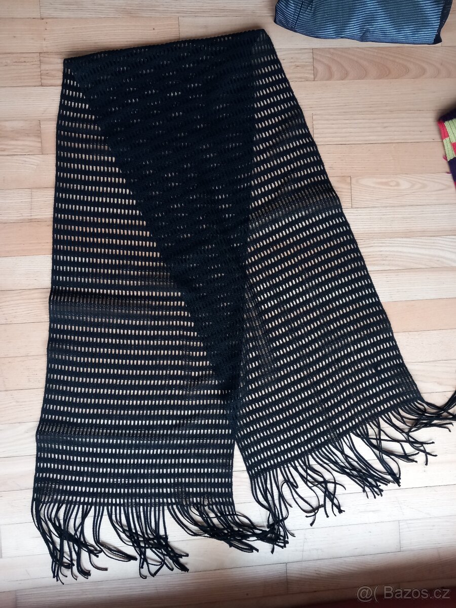 dámské čepice a šály - 9