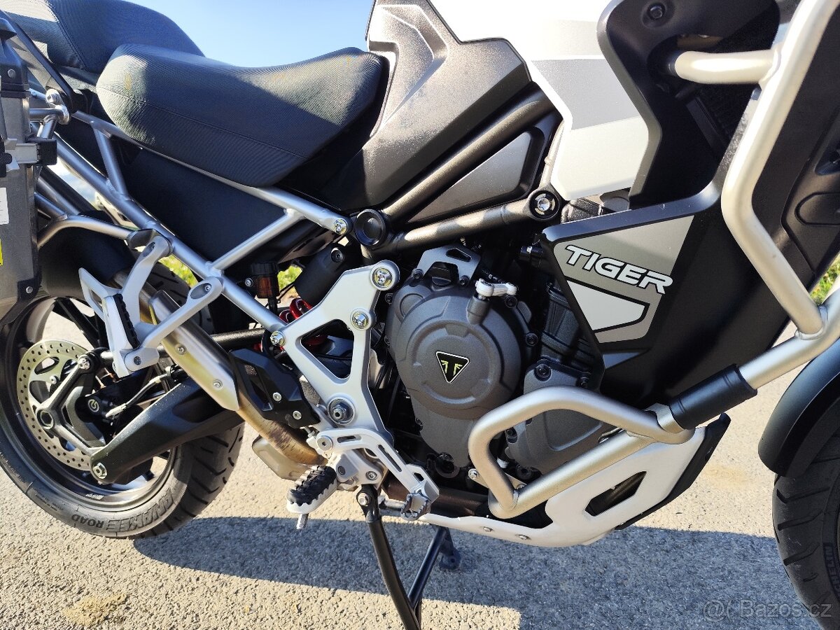 TRIUMPH TIGER 1200 GT EXPLORER - 9