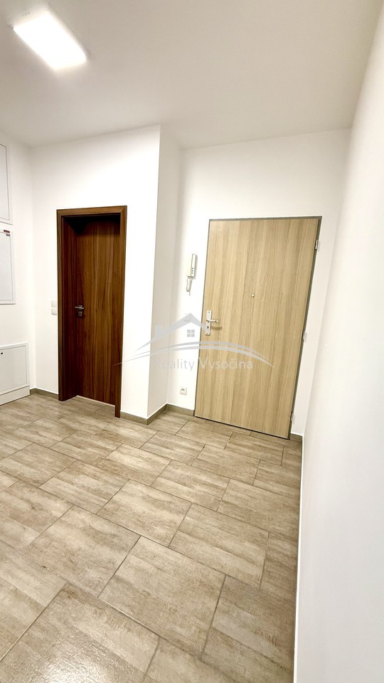 Pronájem pěkného zděného bytu 3+kk 91 m2 s garáží, Havlíčkův - 9