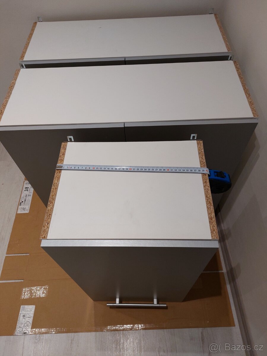 Skříňky kuchyňské linky - 9