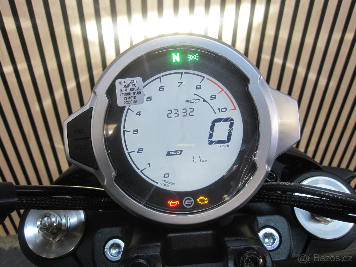 CFMOTO 700CL-X Heritage model 2025 - 9