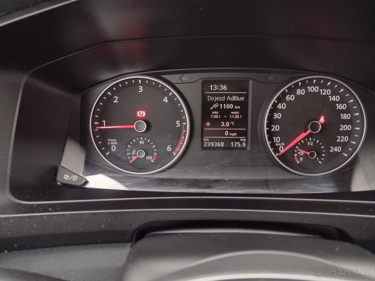 Volkswagen Transporter T6 2.0TDI - 9