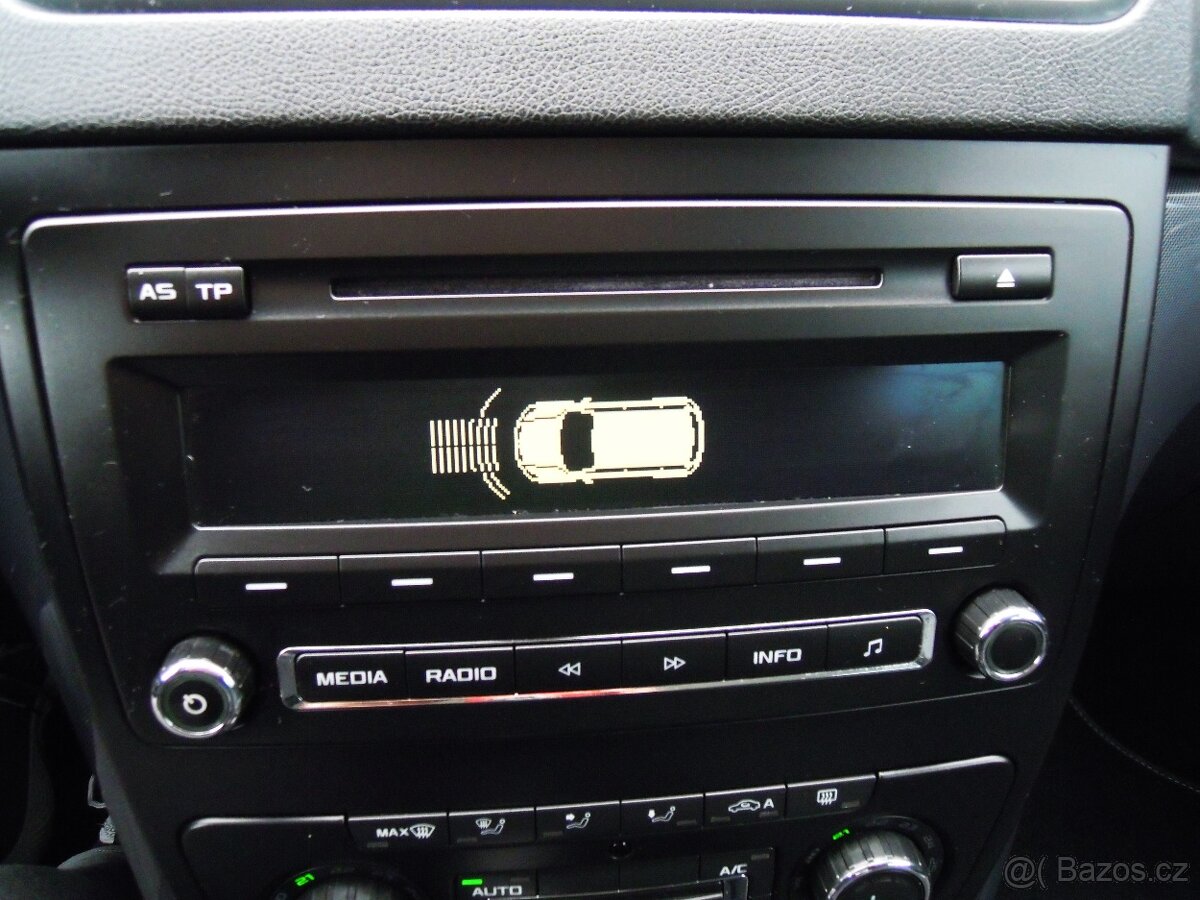 Škoda Yeti, 1.2TSi OUTDOOR - SERVIS - 9