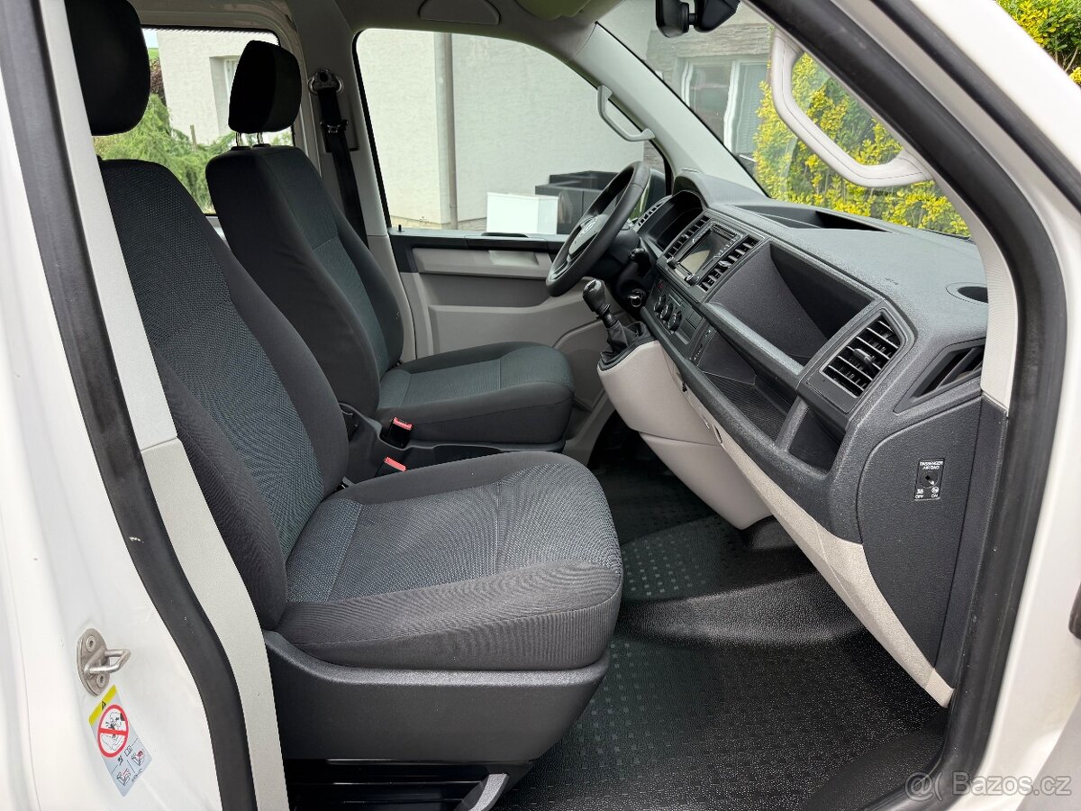 VW Transporter T6 229 tis.km Mixto barva Weis Multivan - 9