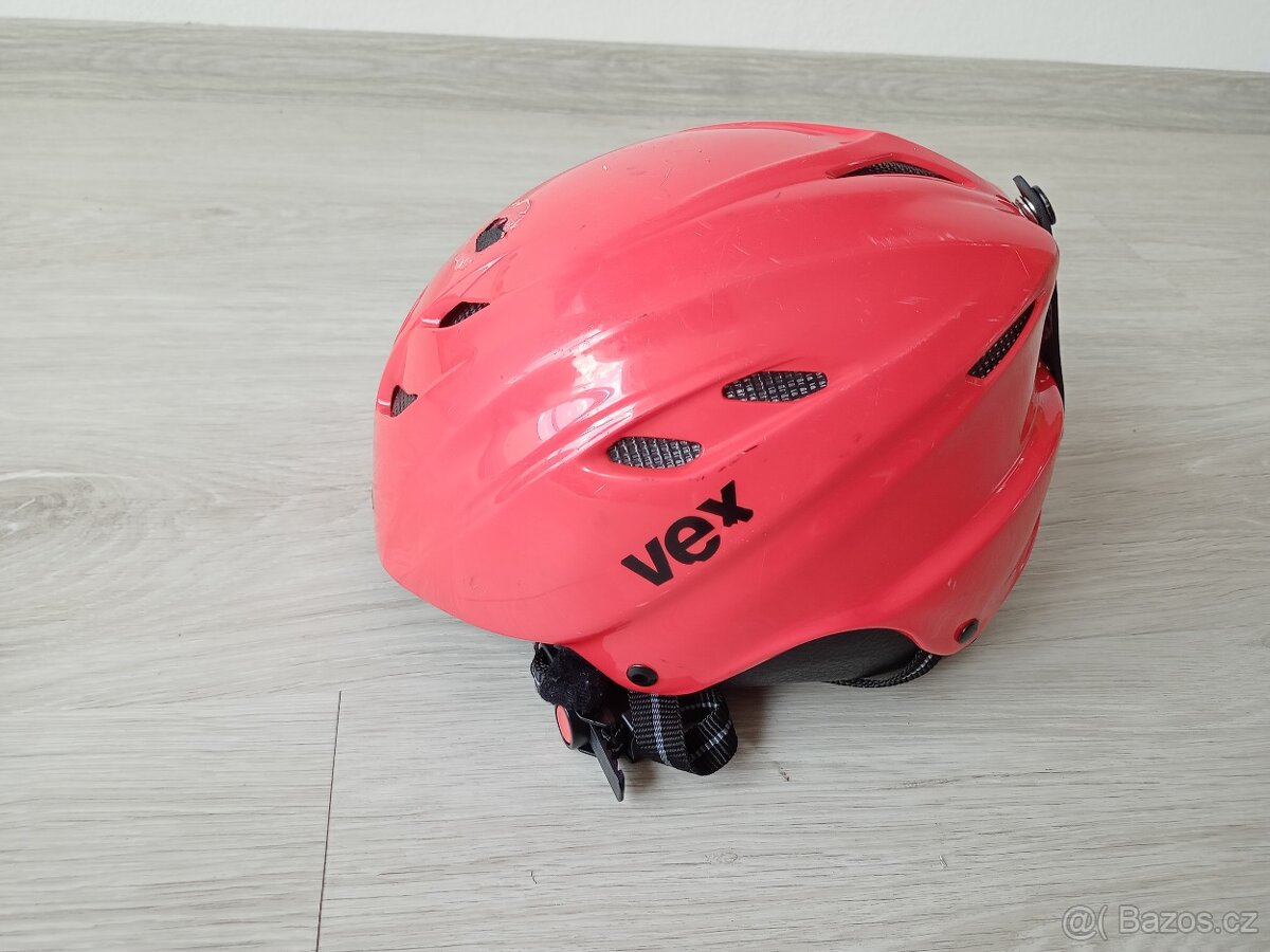 Lyžařská helma UVEX - 9