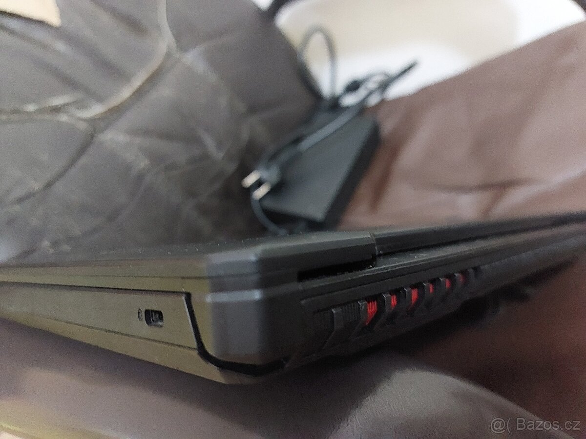 Herní ntb Asus Ryzen 7, 512 GB SSD, NVidia 4GB, 8 GB RAM - 9
