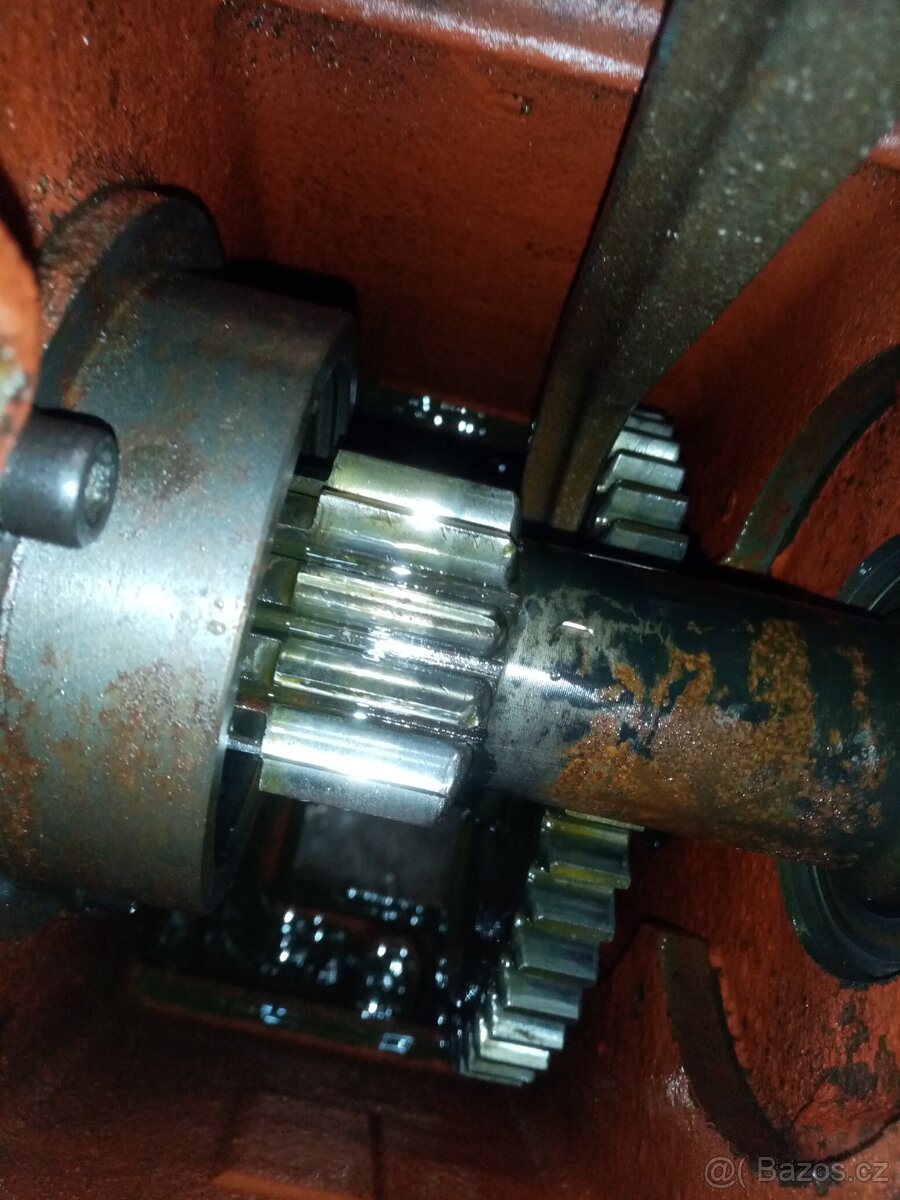 Převodovka, rozvodovka Zetor 3011 originál zetor Brno - 9