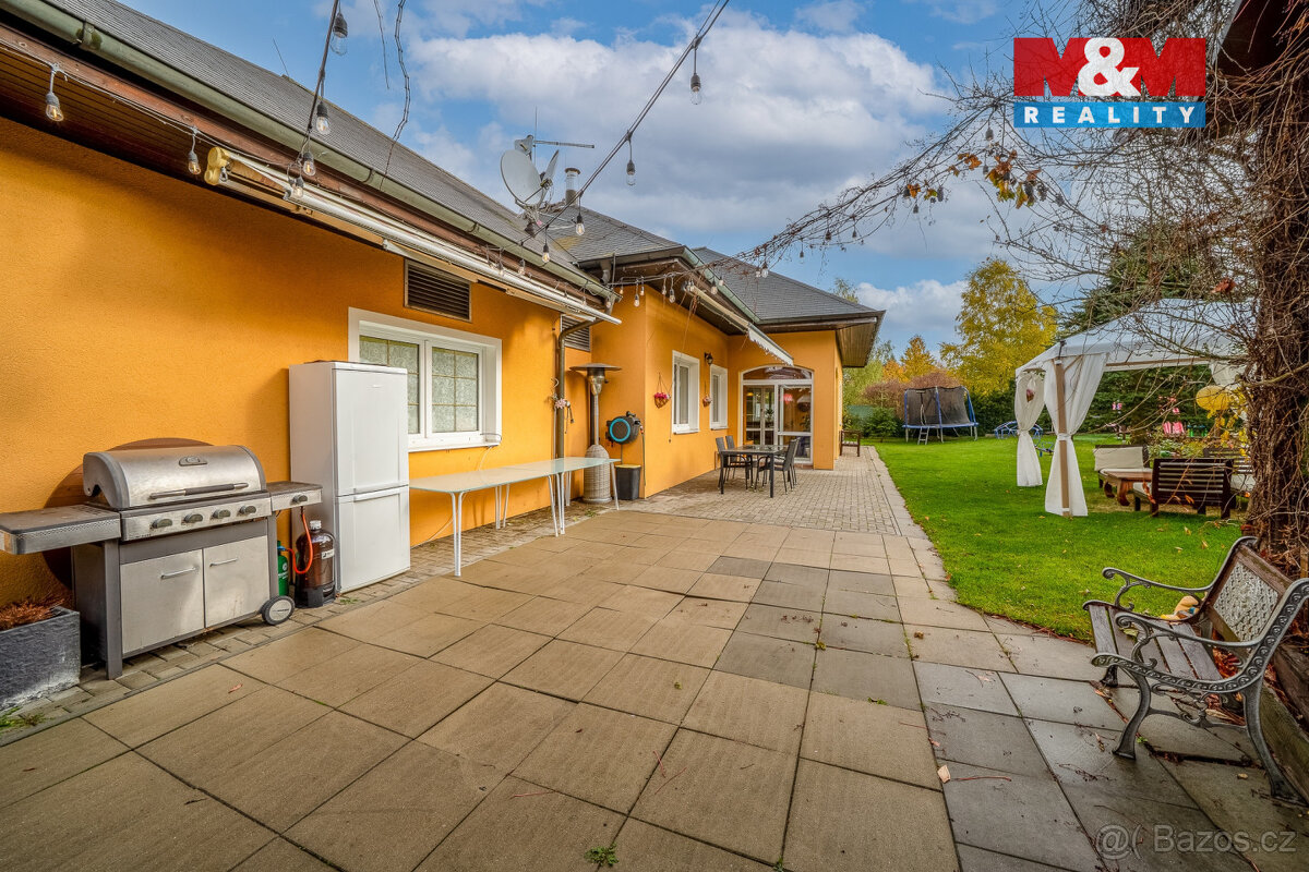 Pronájem rodinného domu, 244 m², Karlovy Vary, ul. Motýlí - 9