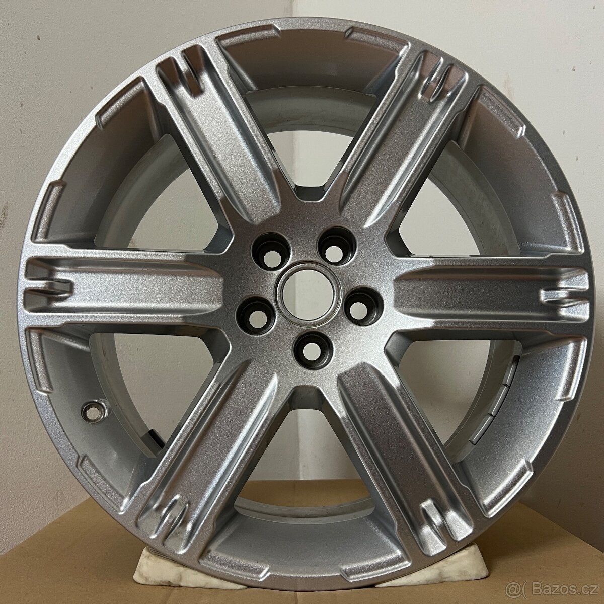 LAND ROVER / VOLVO / FORD / VOLVO 5x108 R19 ET45 - 9