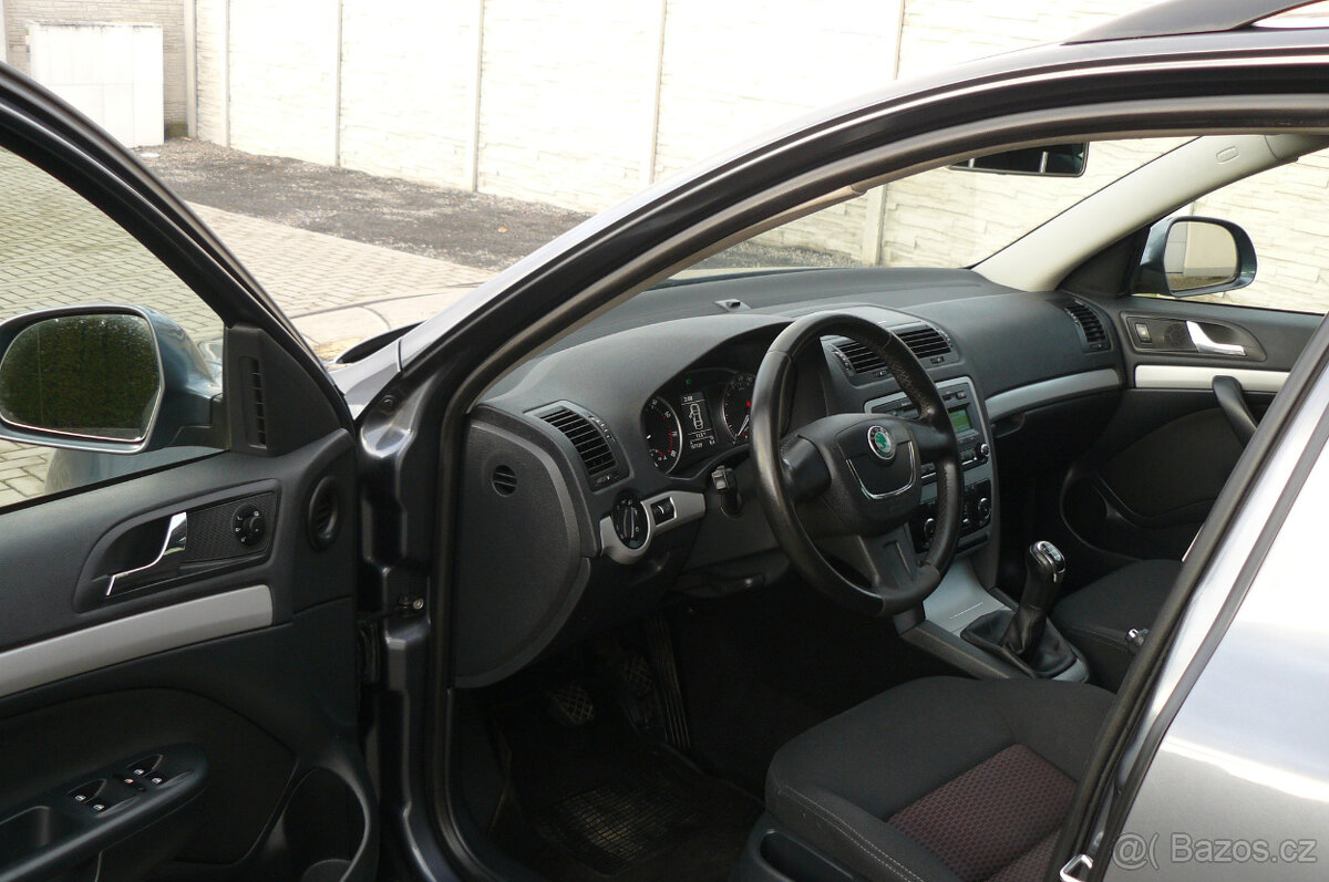 ŠKODA OCTAVIA 2, 1.4 TSI, 90kW, SPORT LINE, XENONY, ALU. - 9