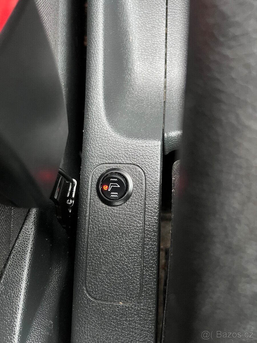 HEZKÁ ŠKODA FABIA 1.2 TSI - BEZ KOROZE - 2 SADY KOL - 9