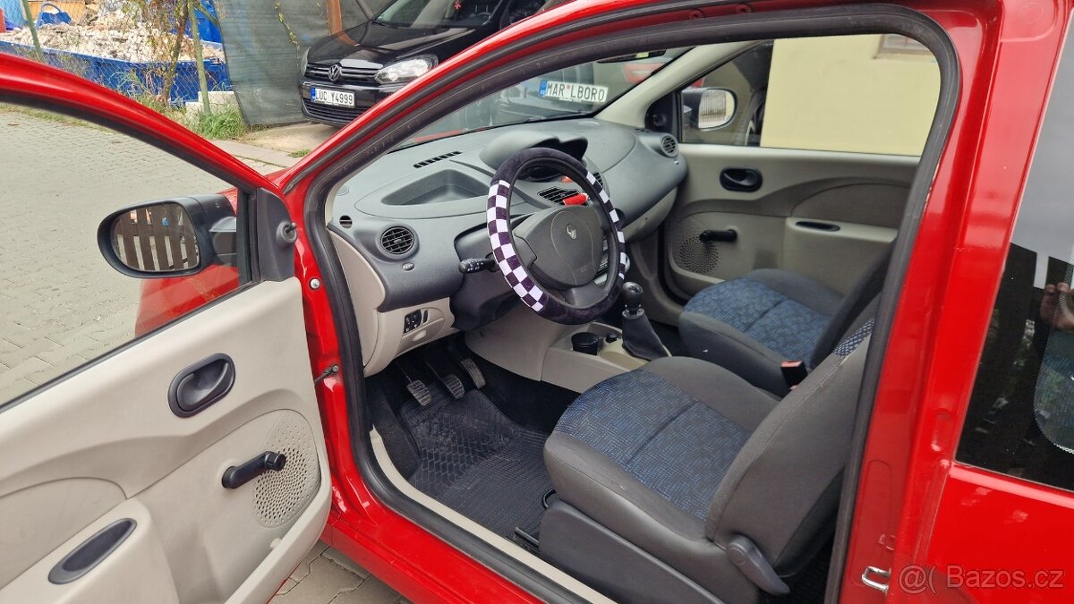 Renault Twingo 1.2i 55kw, r.v. 7/2011, STK do 5/2027 - 9