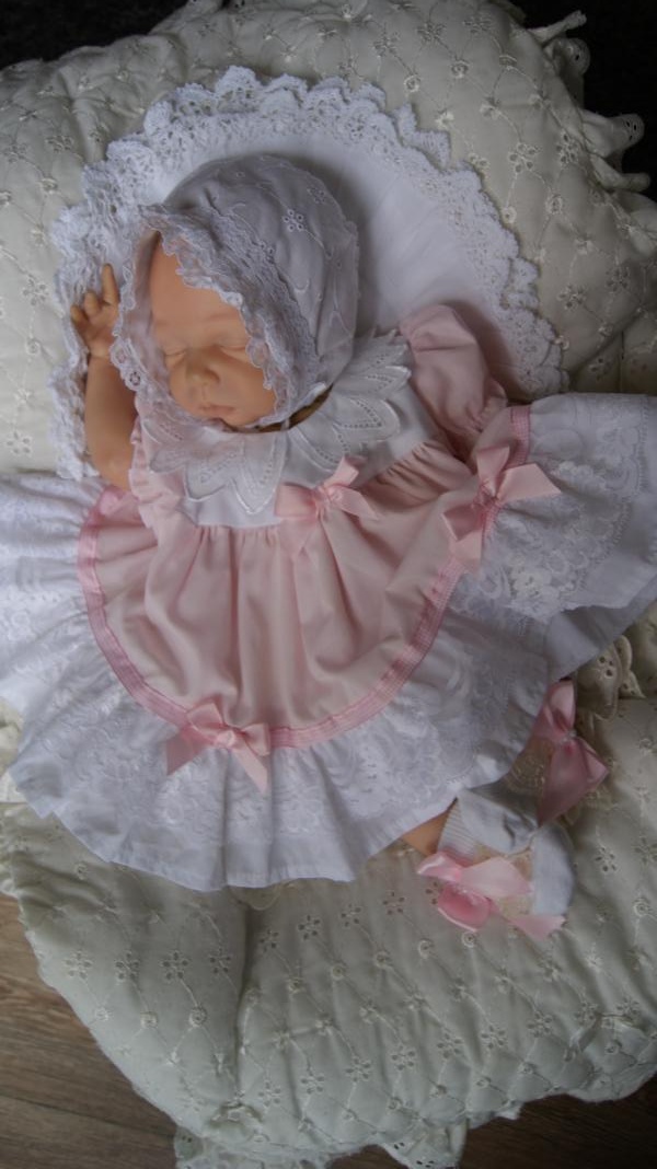 NOVÉ šaty Anglie vel.0-3 měs. - 9