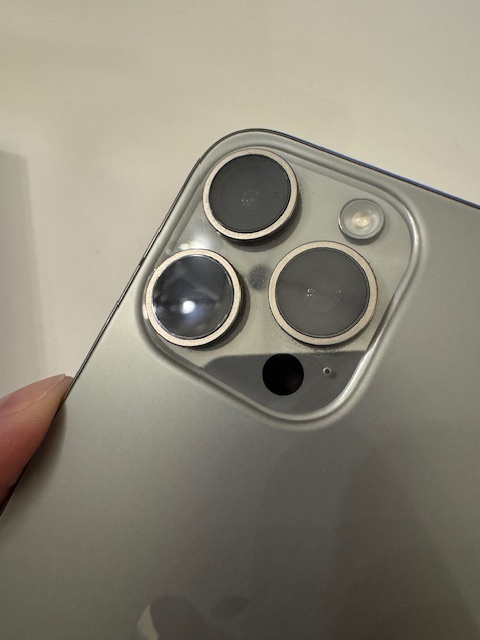IPhone 15 Pro Max 256GB - 9