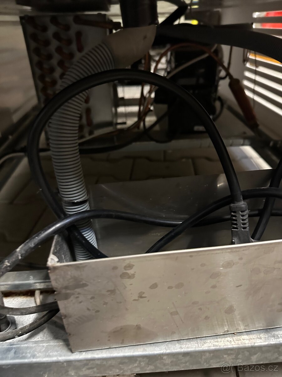 Chladící vitrína NOVá osvětlená - 9