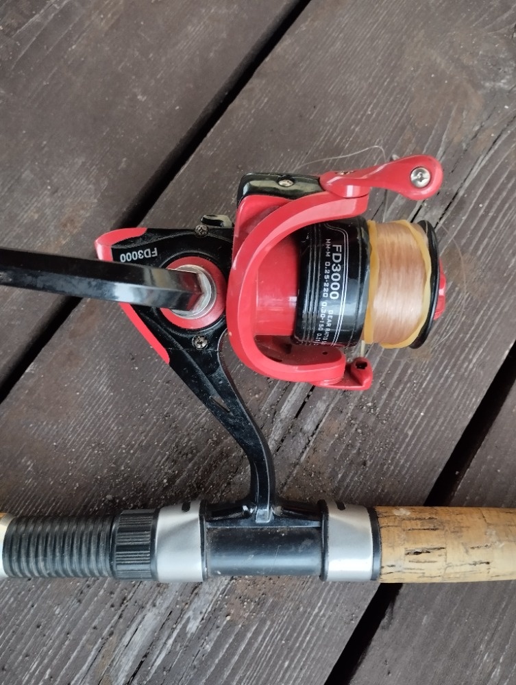 4x Rybářské pruty+navijáky. - 9