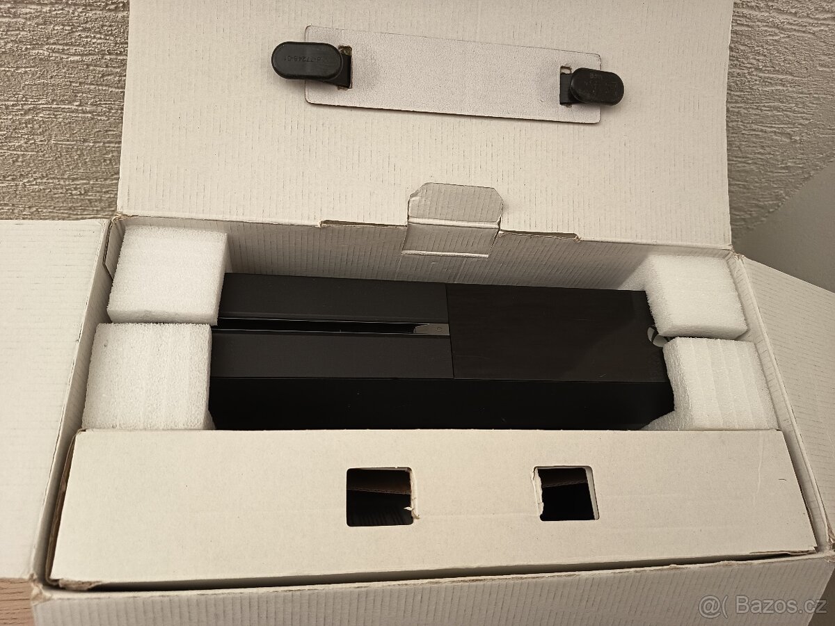 Xbox One 500GB + Nový ovladač ( 10 HER ) - 9