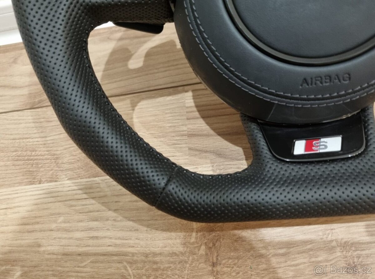 AUDI RS PERFOROVANY ZKOSENY VOLANT - 9