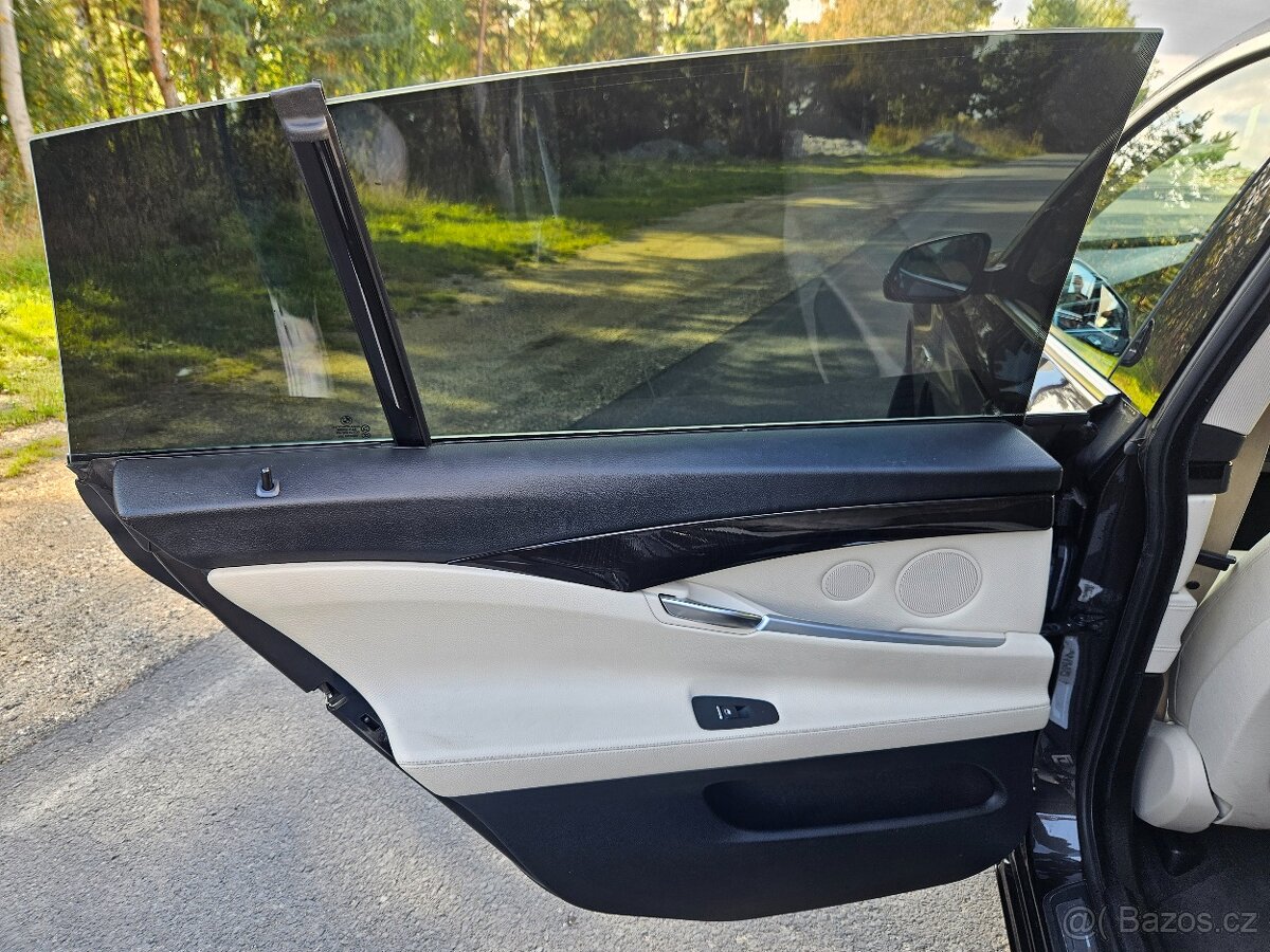 BMW GT 520D //LUXURY//135KW//PANORAMA// - 9