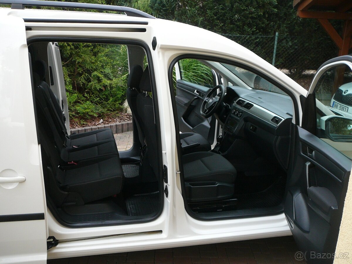 VW CADDY MAXI 2.0 TDI 110KW 7MÍST TAŽNÉ SERVIS - 9