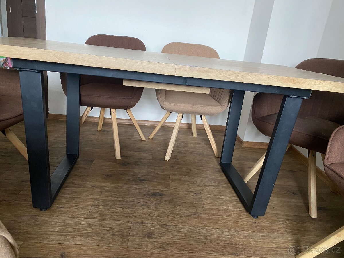 Jidelni stul a 6 jidelnich křesílek - 9