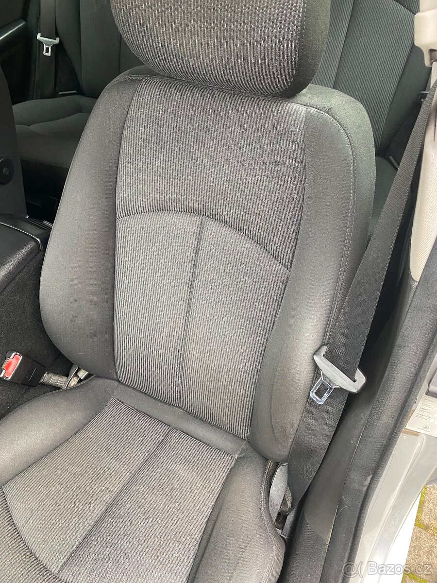 Mercedes Benz E280 - 9