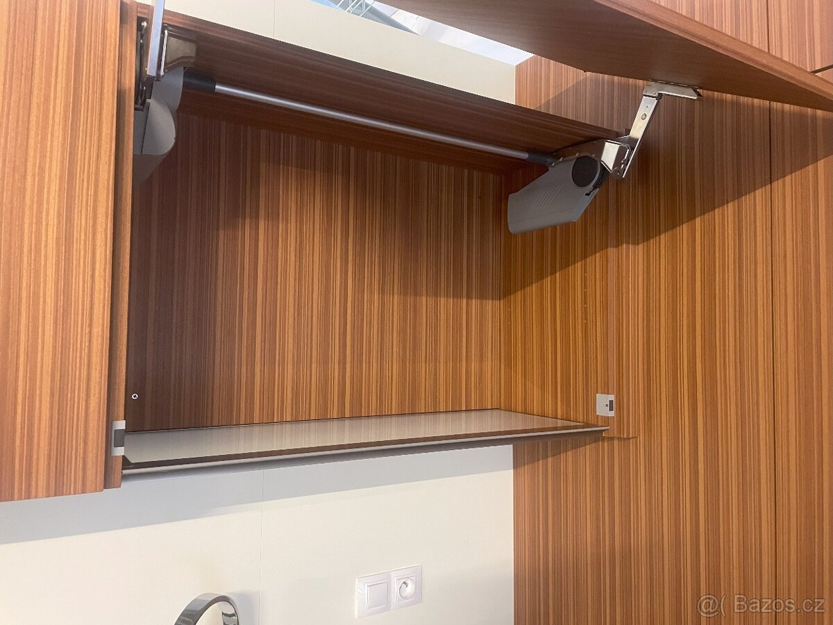 Kvalitní kuchyňská linka -NOVÁ - 9
