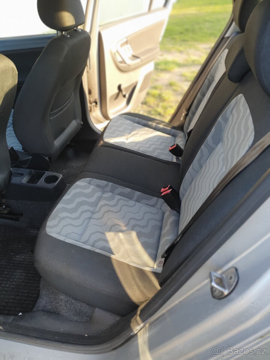 Škoda fabia 2 1.4 63kW - 9