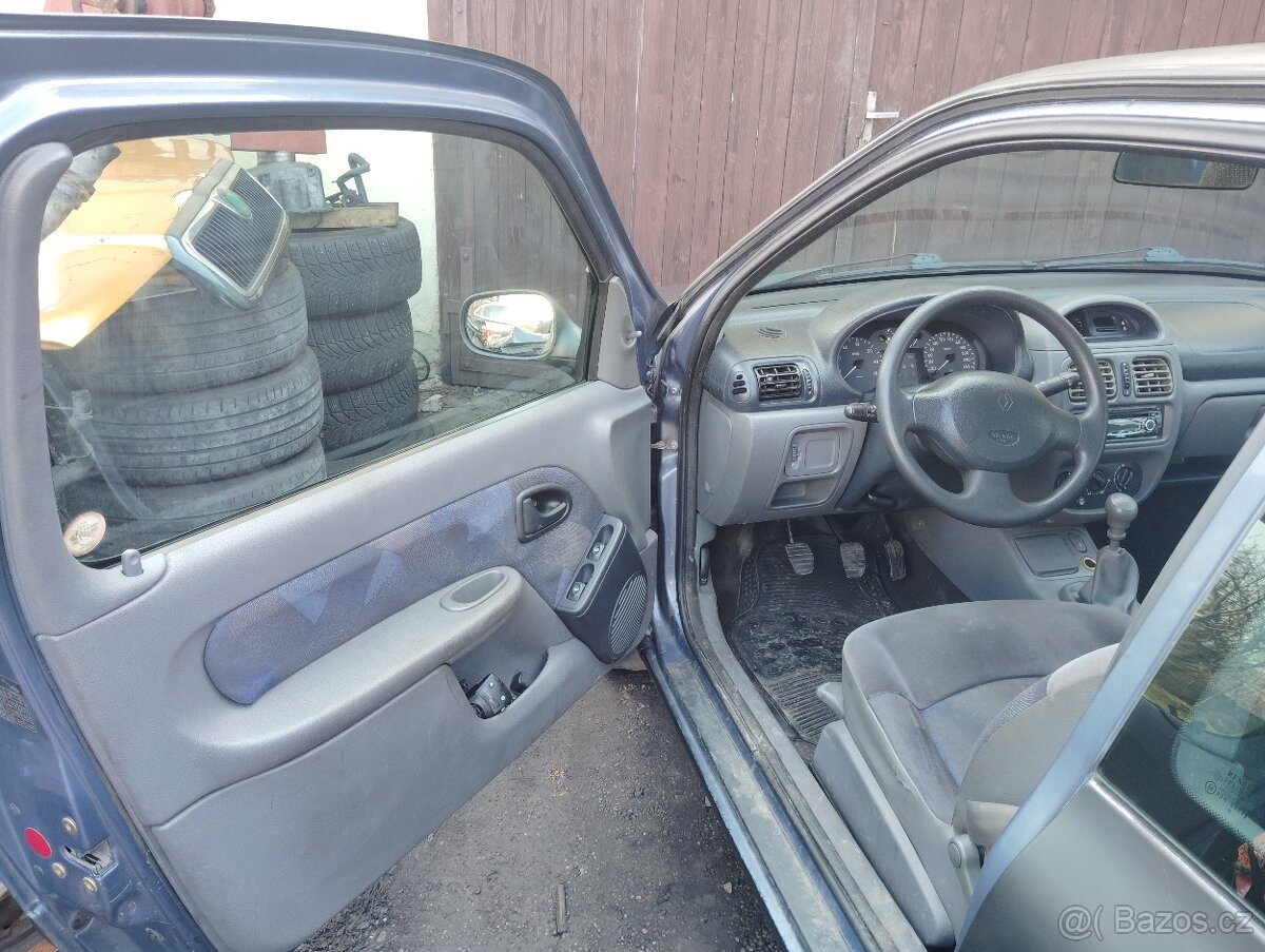 Renault Clio 2 - 9