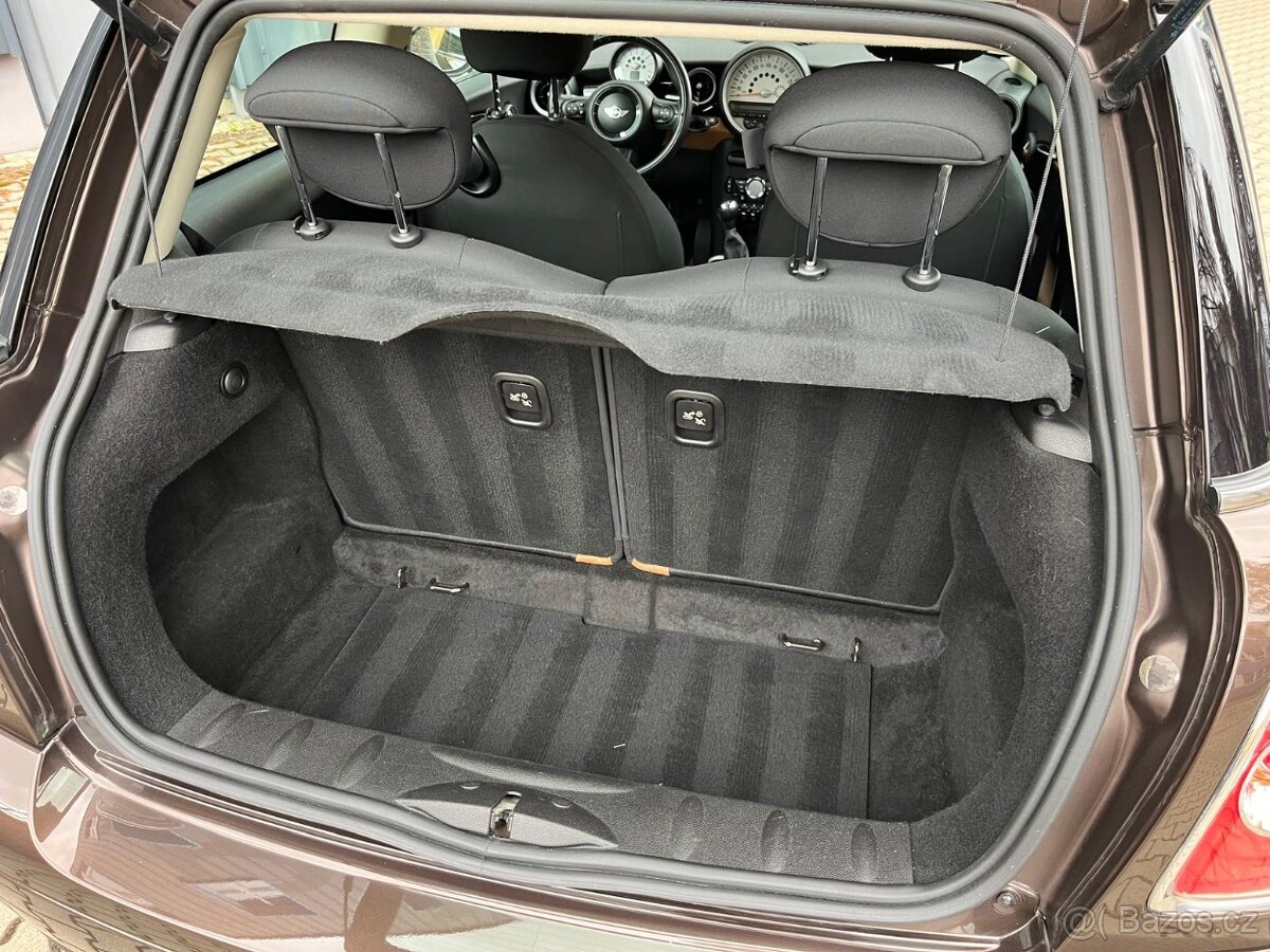 Mini Cooper 1,6 i / 90 kW / Brown / - 9