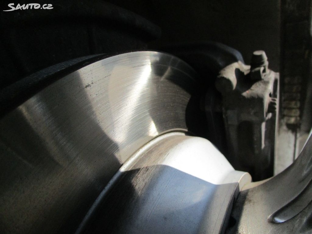 Volkswagen Touareg, 3,0TDI-V6 -193 KW -KOUPEN V ČR - 9