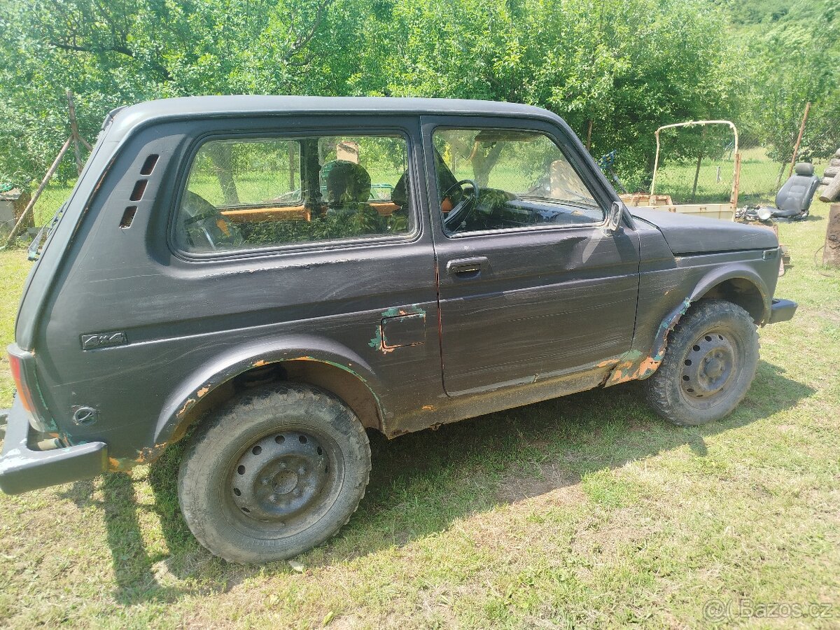 Lada niva 1.7i - 9