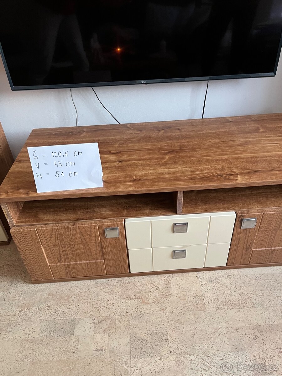 Obývací stěna - 9