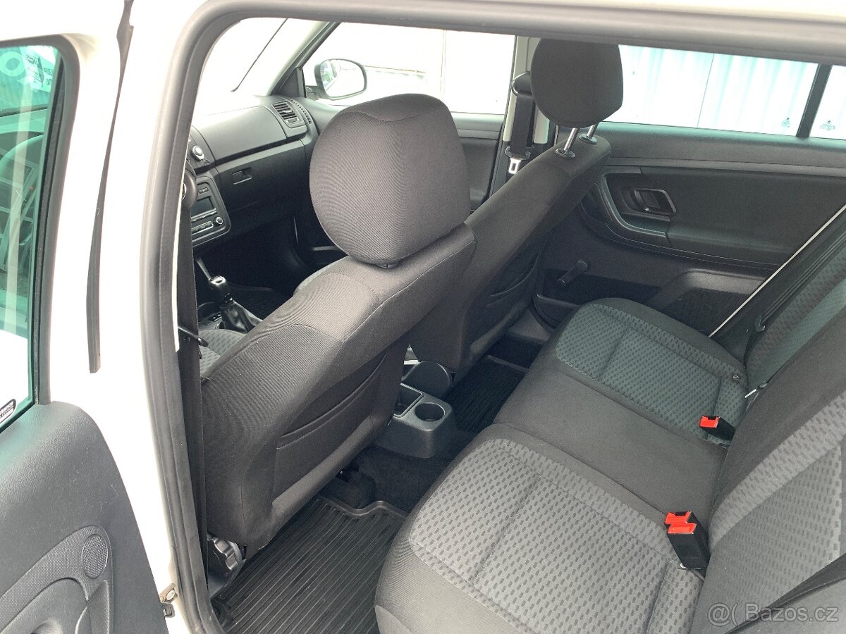 ŠKODA FABIA 1.6 TDI AMBITION - 9