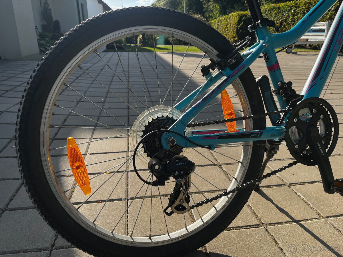 Dívčí kolo velikost 24 - 9