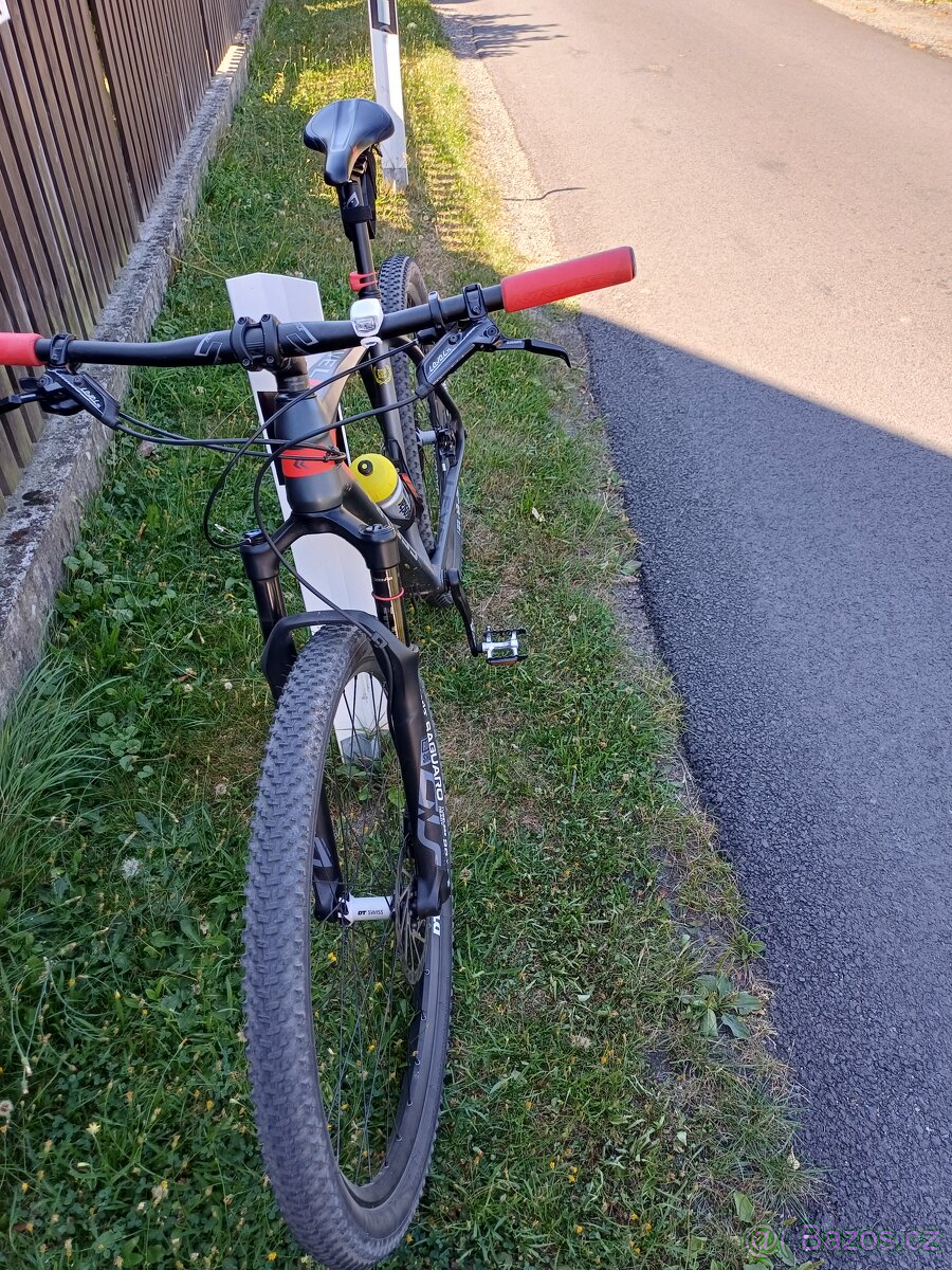 Horské carbon kolo 29 - 9