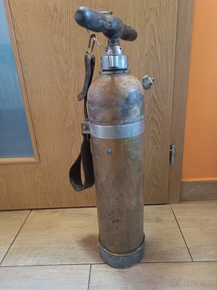 Starožitný mosazný postřikovač - 9